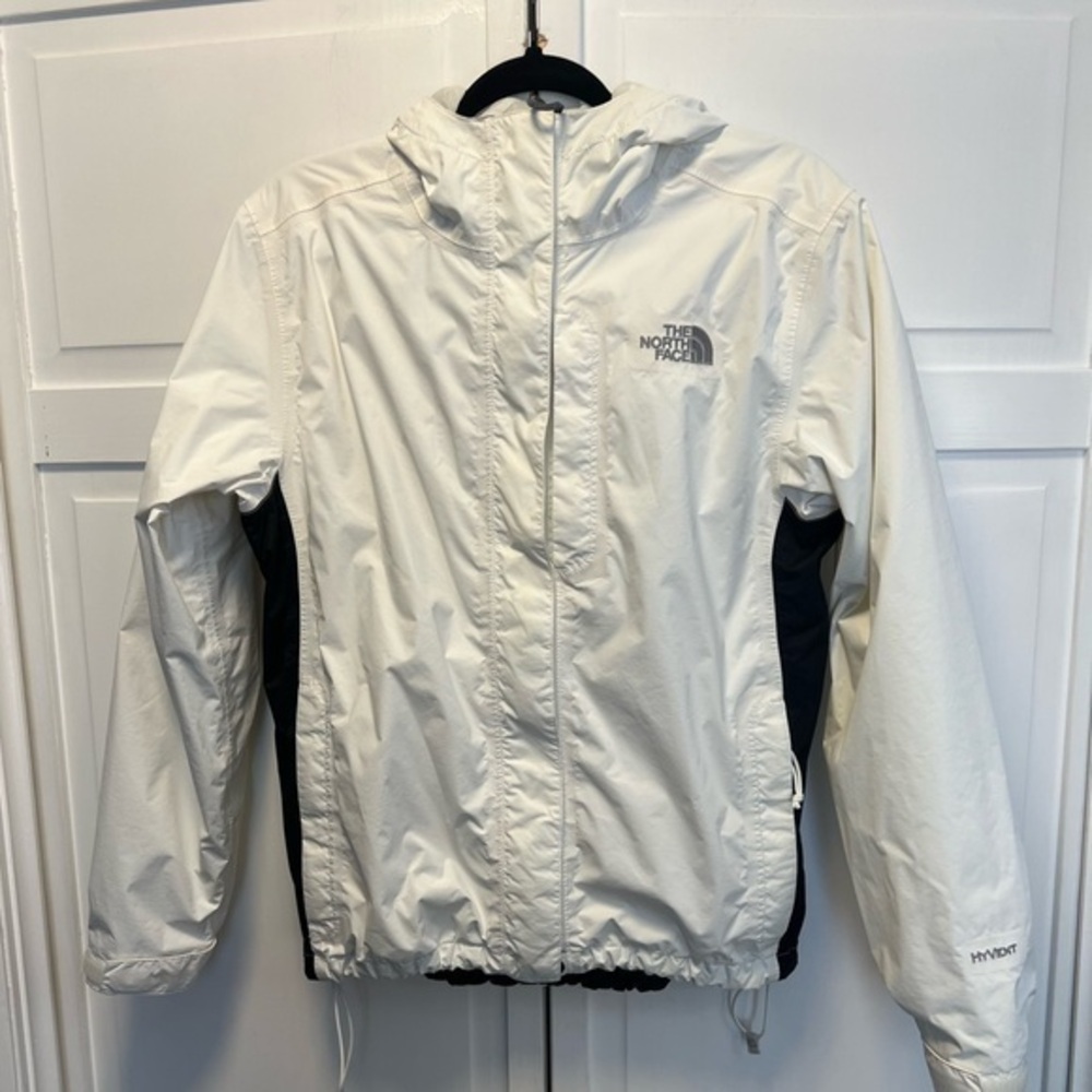 The North Face Stinson Abuk Mesh Lined Hooded HyVent  Rain Jacket/Windbreaker